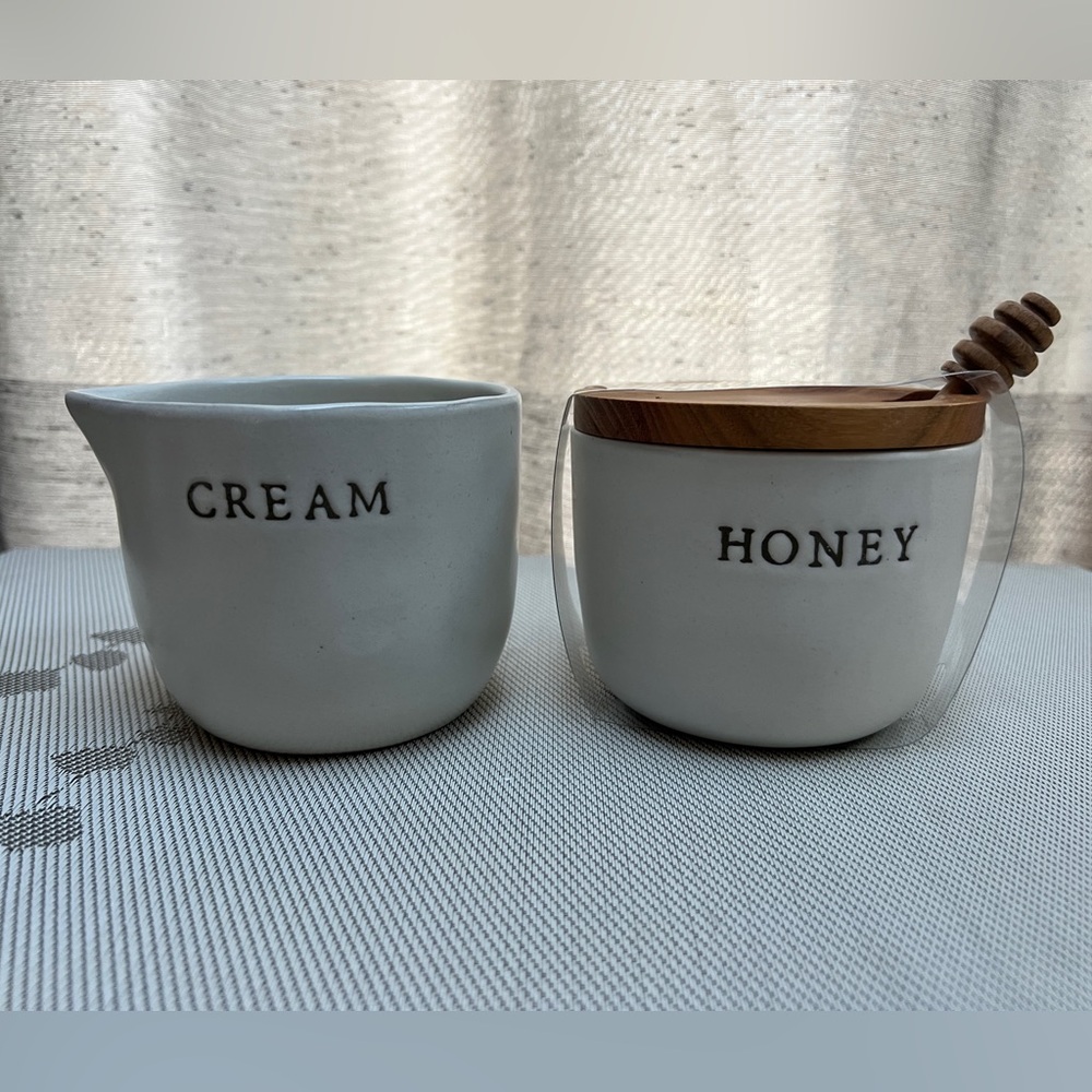 Hearth & Hand Honey Pot with Wood Lid & Dipper & Creamer Set